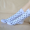 Calcetín algodón orgánico, blanco lunares negros