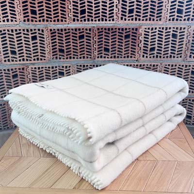Maragata virgin wool blanket for single bed